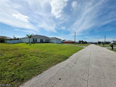 Have you ever dreamed of living in SW Florida? If yes, don't - photo 4