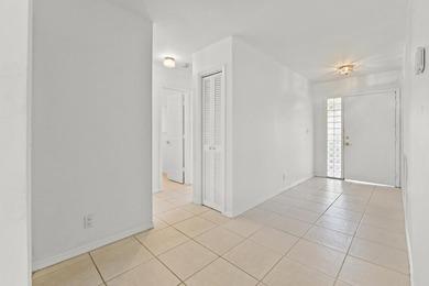 Welcome to this spacious home in the desirable Knob Hill - photo 6