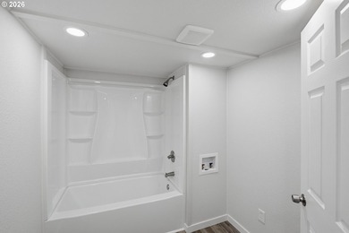 Move-in ready and fully remodeled! This 2-bedroom, 1-bath home - photo 17