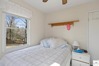 Lake of the Ozarks retreat located in the desirable Keithley's - photo 17