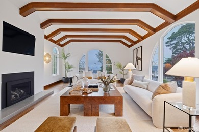 Extraordinary Spanish Mediterranean Pacific Ocean view home - photo 20