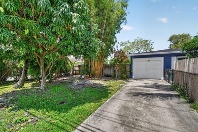 Now considering BACKUP OFFERS! Owner owned and occupied DUPLEX - photo 4