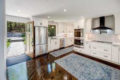 OFFER DEADLINE: 5 PM MONDAY, JUNE 8 - Lakefront living at its - photo 6