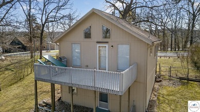 Lake of the Ozarks retreat located in the desirable Keithley's - photo 34