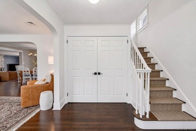 Circa 1921, this charming and thoughtfully updated 4-bedroom, 2 - photo 5