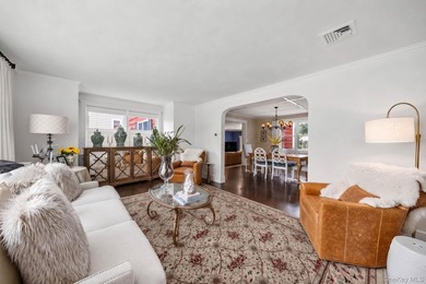 Circa 1921, this charming and thoughtfully updated 4-bedroom, 2 - photo 6