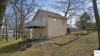 Lake of the Ozarks retreat located in the desirable Keithley's - photo 38