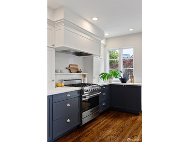 Extraordinary Spanish Mediterranean Pacific Ocean view home - photo 38