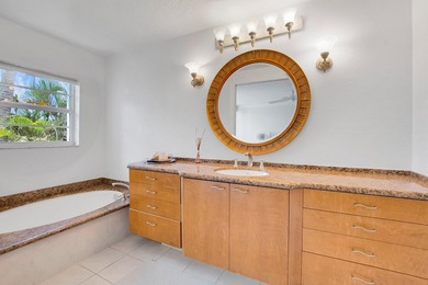 This Gorgeous Townhome is located between the ocean and - photo 41