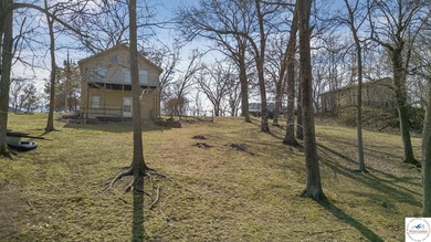 Lake of the Ozarks retreat located in the desirable Keithley's - photo 42