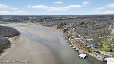 Lake of the Ozarks retreat located in the desirable Keithley's - photo 45