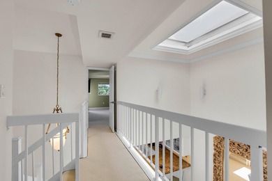 This Gorgeous Townhome is located between the ocean and - photo 47
