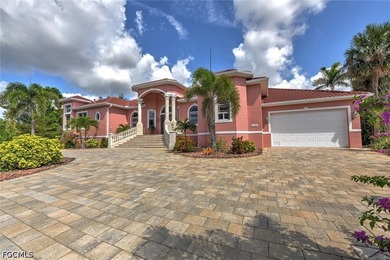 A BOATERS DREAM HOME!! 5 MINUTES TO OPEN WATER, 60 MINUTES TO - photo 2