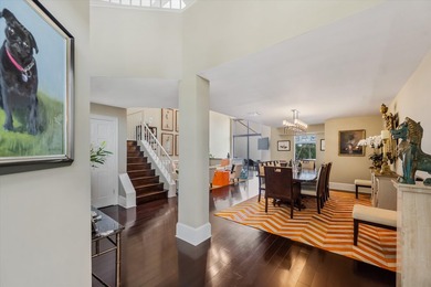 Elegantly appointed, freshly painted two story Town House in the - photo 5