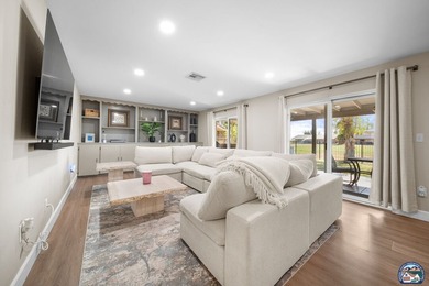 Beautifully updated golf course home. This 3-bedroom, 2-bathroom - photo 6