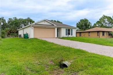 Move-in ready and built in December 2022, this beautifully - photo 3