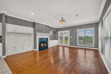 This beautiful condo is move in ready, has an open concept - photo 5