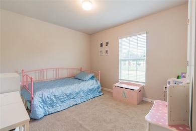 Move-in ready and built in December 2022, this beautifully - photo 8
