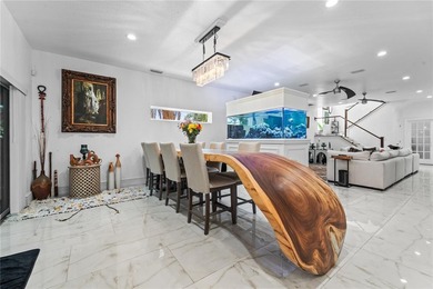 Exceptional oasis-style estate in a desirable golf community - photo 12