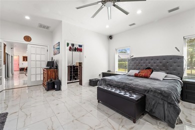 Exceptional oasis-style estate in a desirable golf community - photo 20