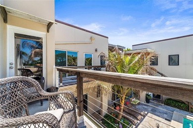 Exceptional oasis-style estate in a desirable golf community - photo 34
