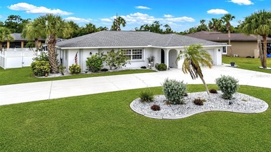 Stunning Corner-Lot POOL home with a resort-style backyard - photo 6