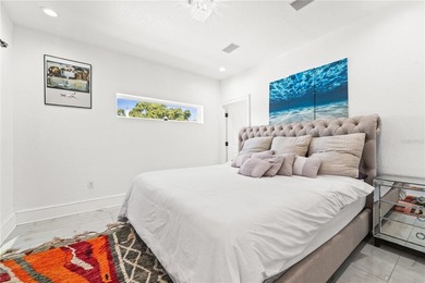 Exceptional oasis-style estate in a desirable golf community - photo 50