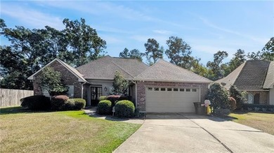 Lake Pontchartrain Home For Sale in Madisonville Louisiana