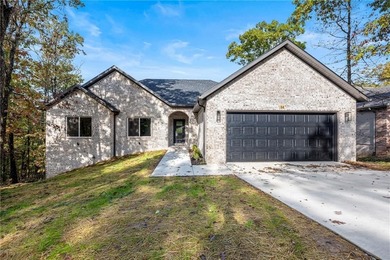 Lake Ann Home For Sale in Bella Vista Arkansas