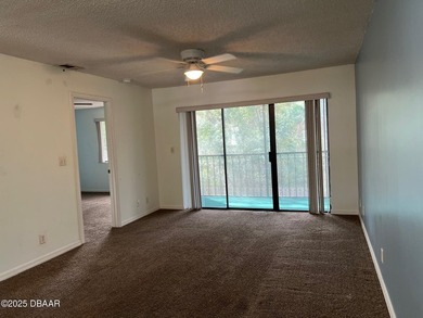 Updated 2/2 condo with tenant through 4/30/2027 (6.6 percent Cap - photo 4