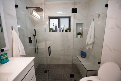 Stunning Home with Pool & Gazebo This charming 4 bedroom,3 - photo 16