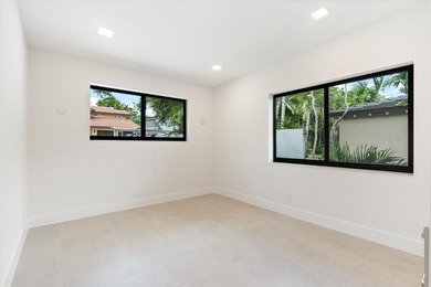 Classic Fort Lauderdale meets modern luxury in this beautifully - photo 19