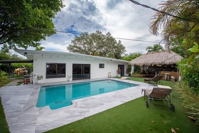 Stunning Home with Pool & Gazebo This charming 4 bedroom,3 - photo 23