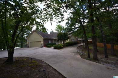 Lake Home For Sale in Alabaster, Alabama
