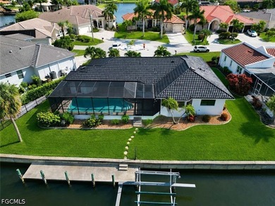 Welcome home to million-dollar views and the best of waterfront - photo 2