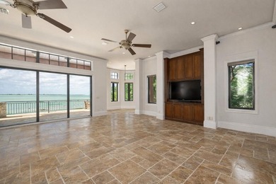Located in the prestigious gated community of Shark Key, 30 - photo 12