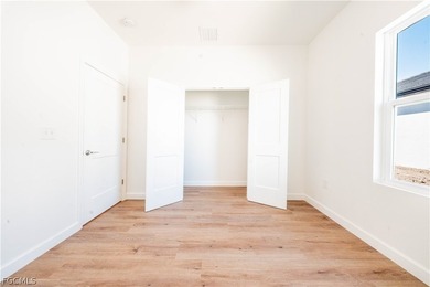 **SELLER IS MOTIVATED** Stunning new construction with 2,290 sq - photo 15