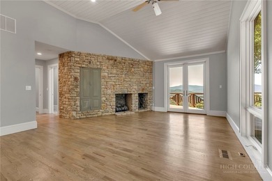 Rarely does a home become available with a setting as - photo 21