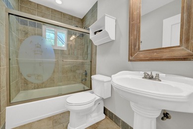 If you are looking for an extremely Clean & well maintained Home - photo 32