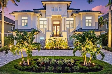 Exquisite waterfront retreat, perfectly positioned to capture - photo 36