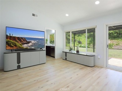 Nestled on a quiet street at the heart of the Palos Verdes - photo 8