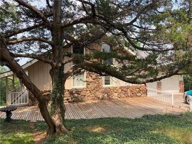 Lake Home For Sale in Holiday Island, Arkansas