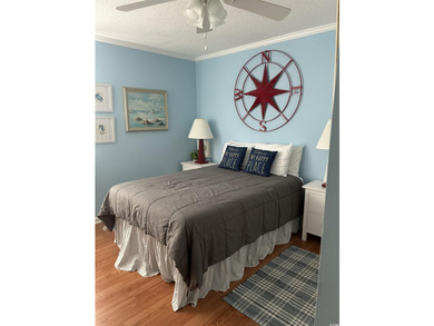 First floor 2 bedroom 1.5 bath unit fully furnished. Floating - photo 11