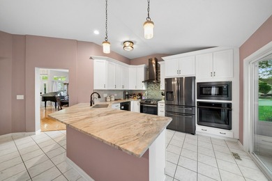 UPDATED 2155SF 3 BEDROOM, 3 BATH RANCH. ADDITIONAL LIVING SPACE - photo 11