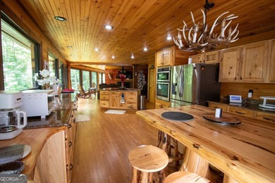 Welcome to a truly extraordinary mountain retreat that offers - photo 13