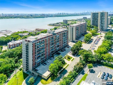 Additional listing photo 2