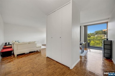 Additional listing photo 4