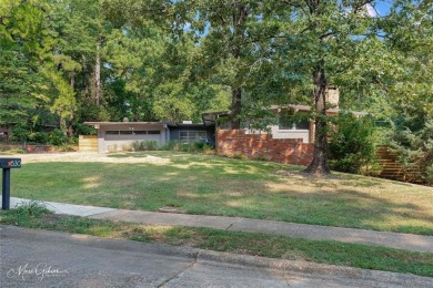 Lake Home For Sale in Shreveport, Louisiana