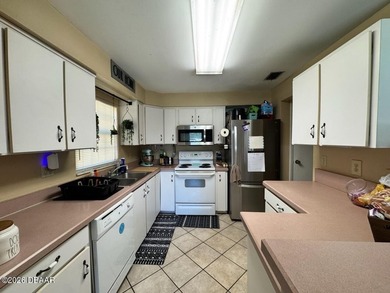 Located in the Brandy Hills Subdivision in Port Orange Florida - photo 3