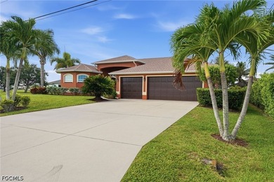Move-in ready and loaded with major updates, this spacious - photo 2